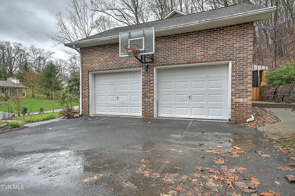 Photo #37: 708 Woodgreen Lane