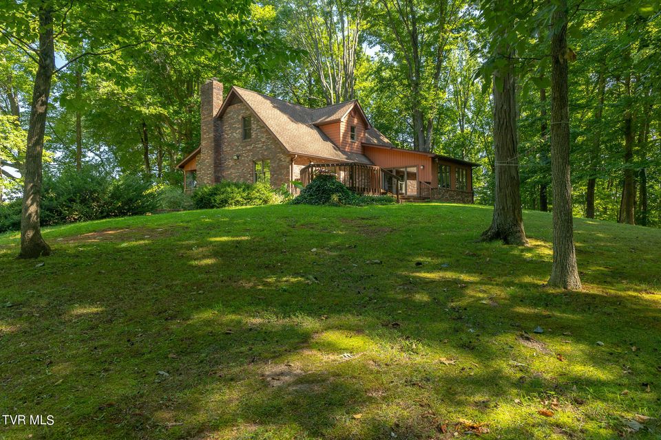 Photo #7: 3300 Roan Street