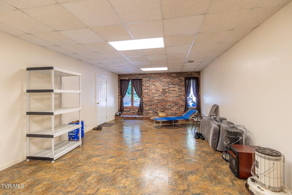 Photo #33: 3300 Roan Street