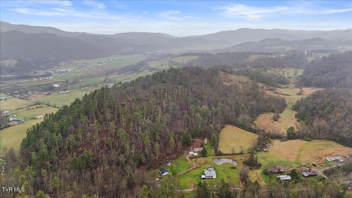 Photo #32: 1301 Slimp Branch Road
