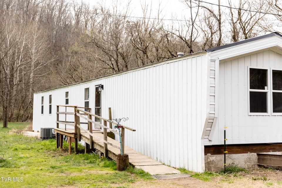 Photo #16: 2094 Indian Creek Road