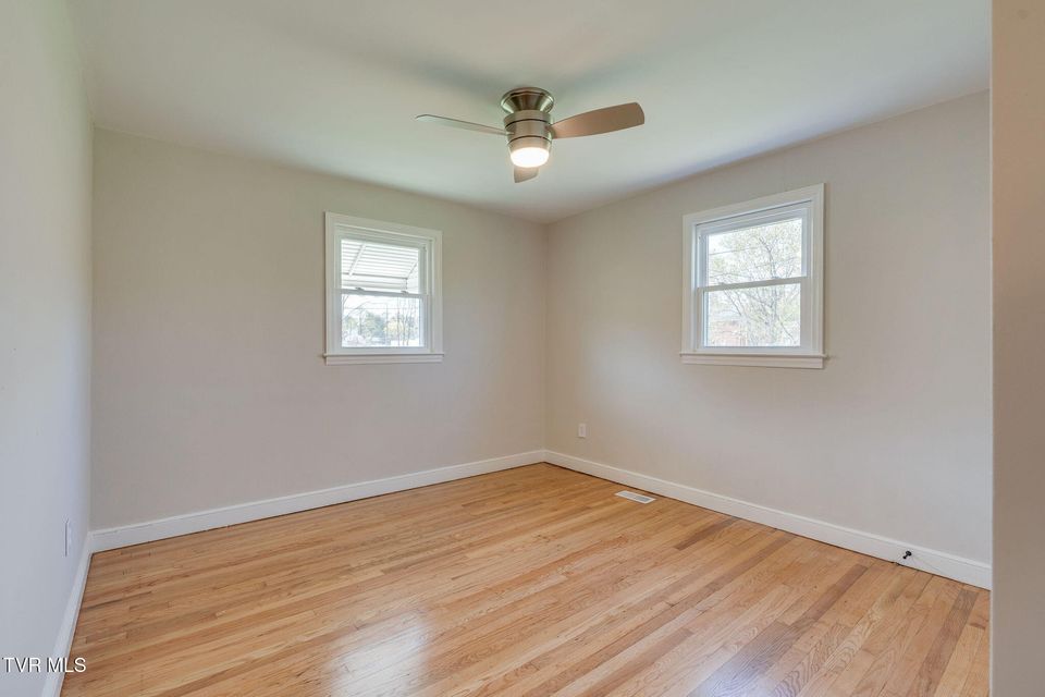Photo #12: 533 Sequoyah Drive