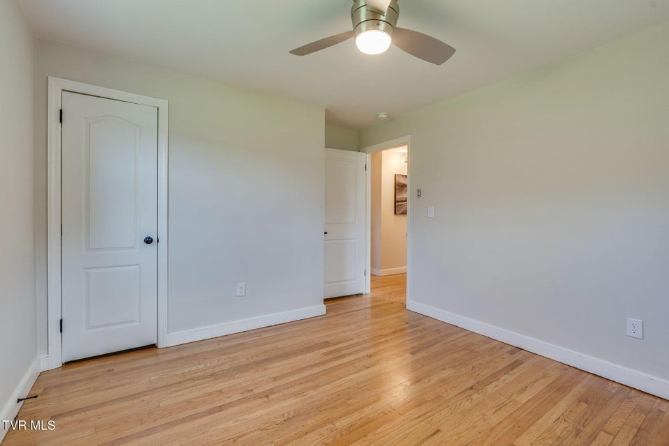 Photo #14: 533 Sequoyah Drive