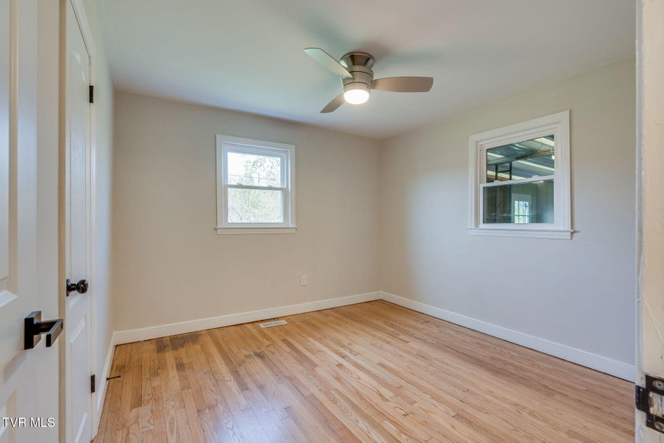 Photo #19: 533 Sequoyah Drive