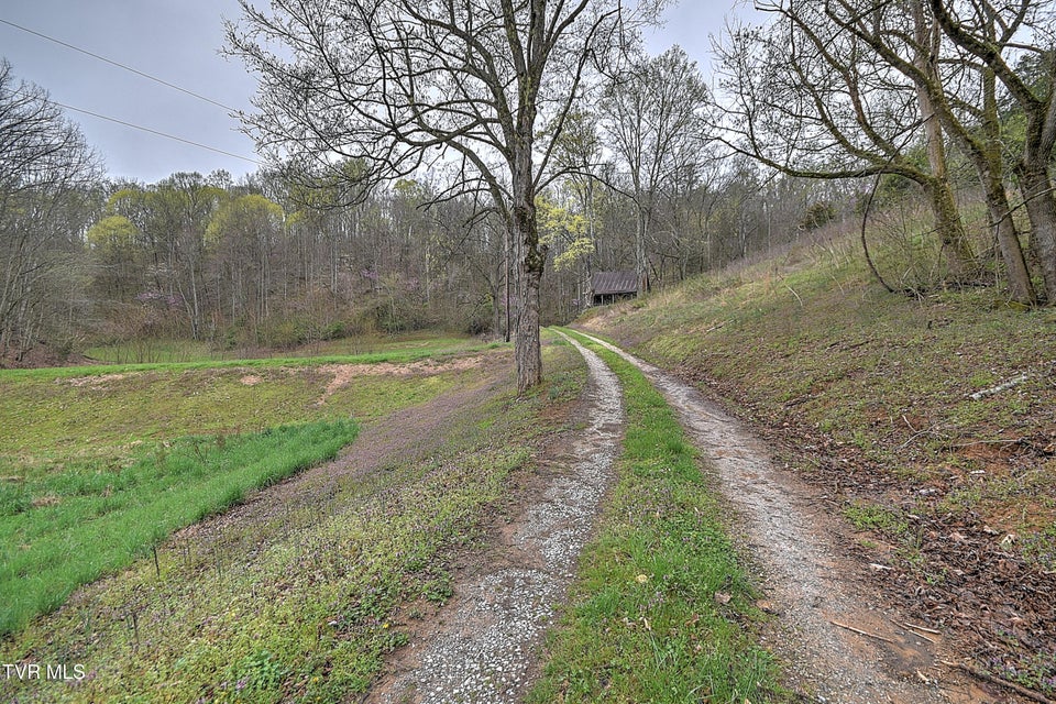 Photo #27: 2461 Summer Way