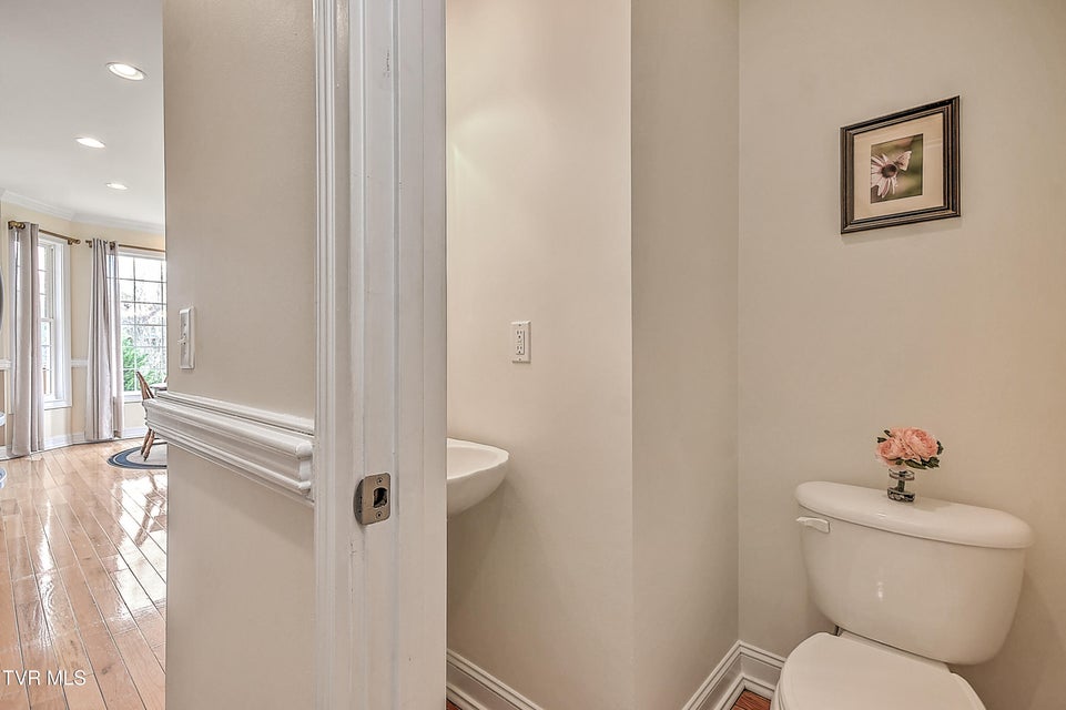 Photo #32: 1005 Willows Trace Drive
