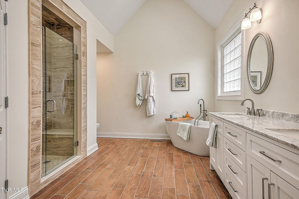 Photo #41: 1005 Willows Trace Drive