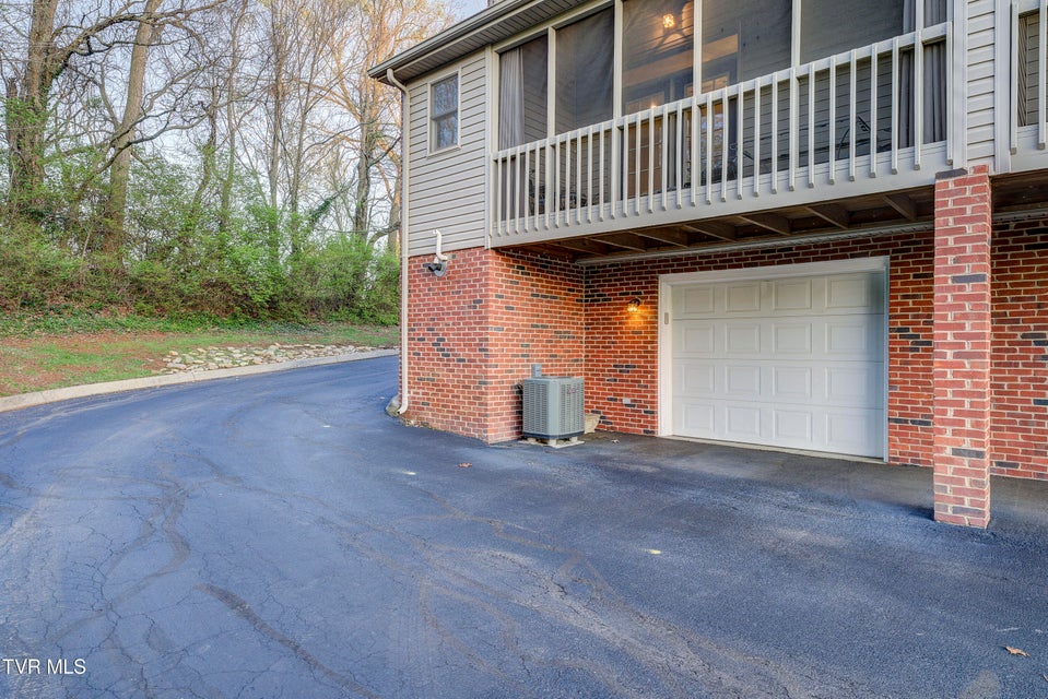 Photo #5: 38 Oak Leaf Circle