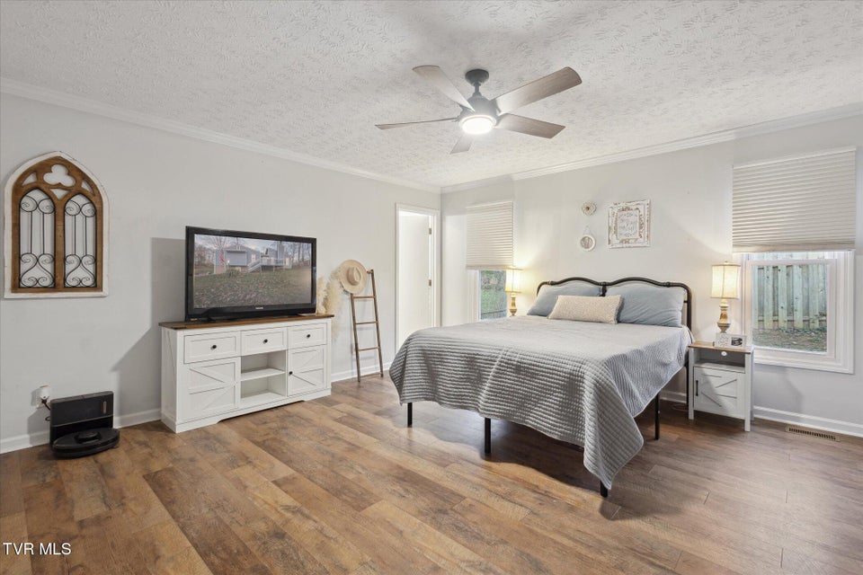 Photo #18: 103 Silkwood Court