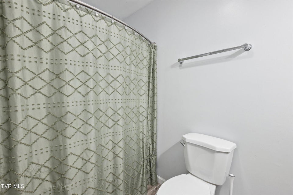 Photo #29: 103 Silkwood Court