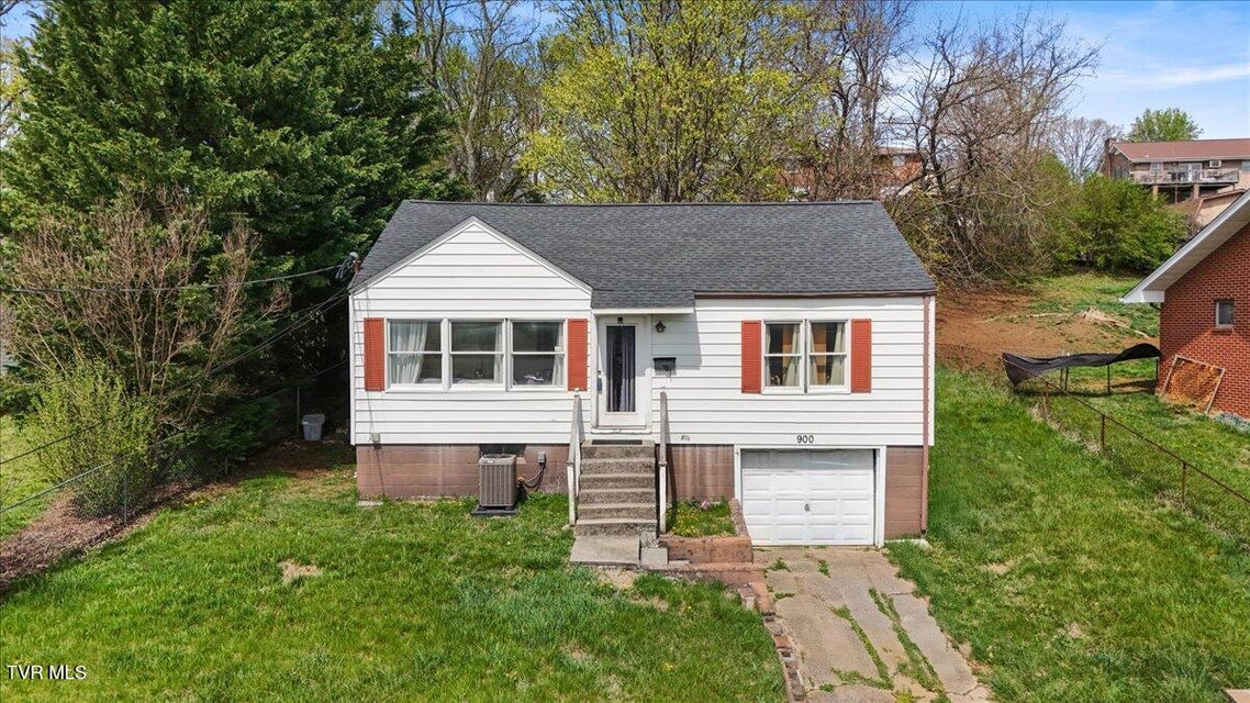 Photo #2: 900 Tip Top Avenue