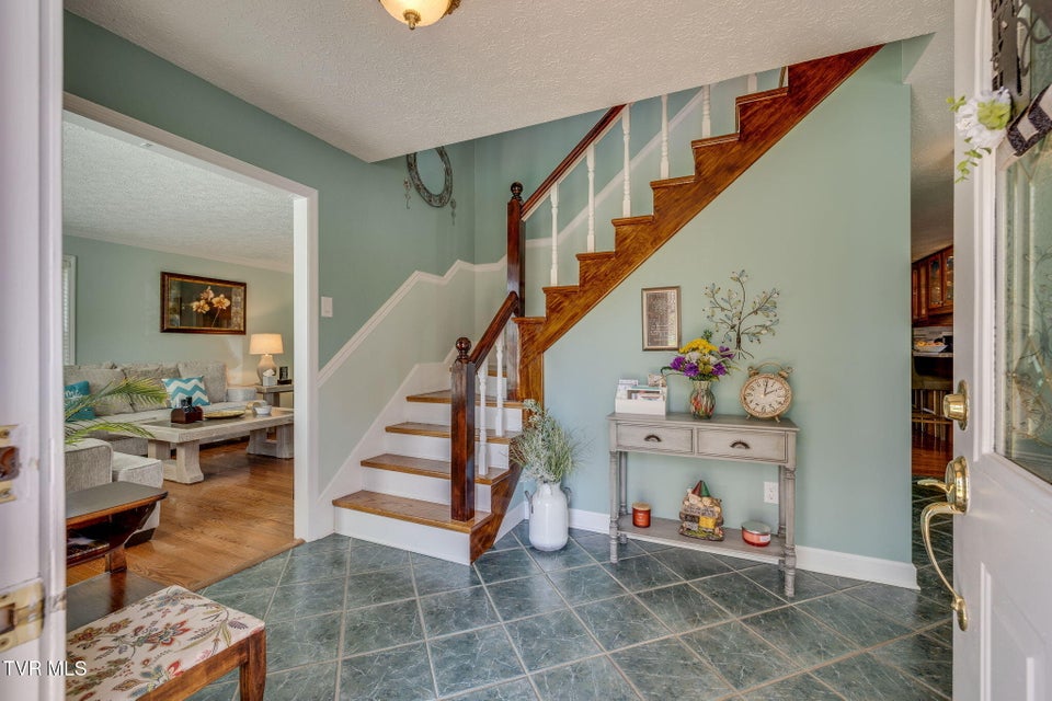 Photo #5: 708 Westwood Drive