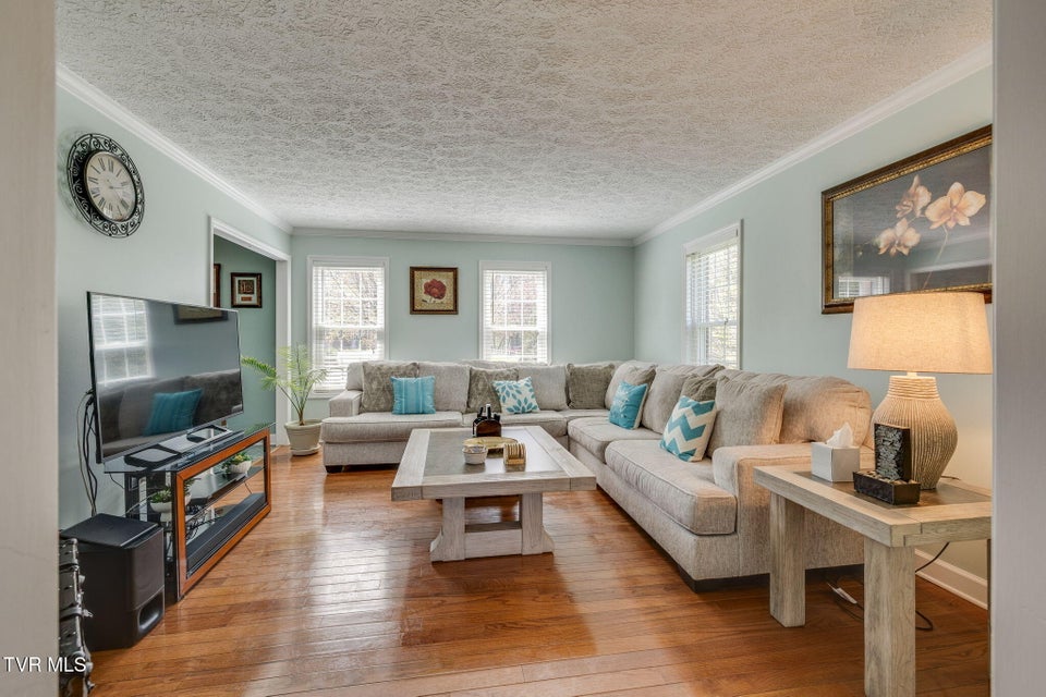 Photo #14: 708 Westwood Drive
