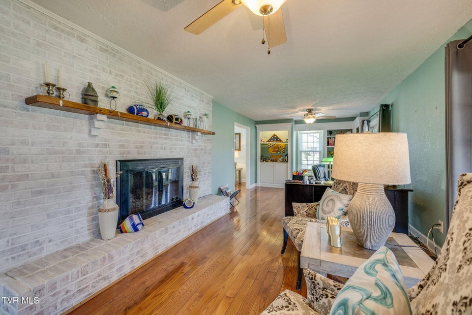 Photo #16: 708 Westwood Drive