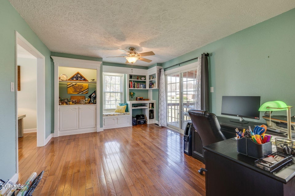 Photo #17: 708 Westwood Drive
