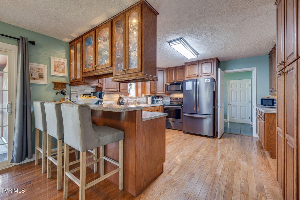 Photo #6: 708 Westwood Drive