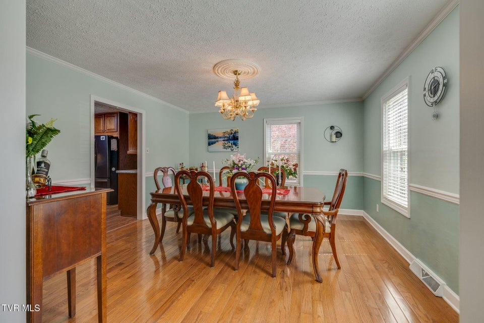 Photo #11: 708 Westwood Drive