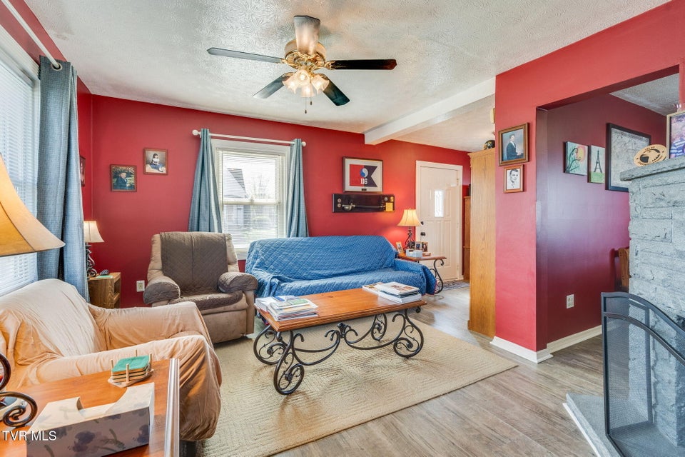 Photo #8: 1318 Pine Street