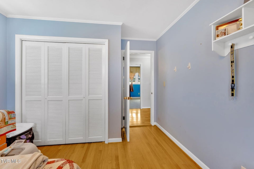 Photo #19: 2111 Kipping Street