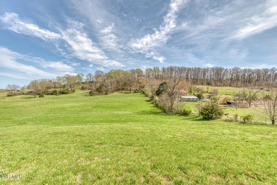 Photo #8: 138 Baskett Road