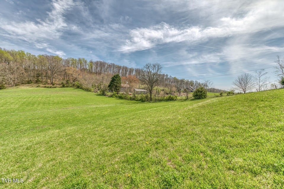 Photo #10: 138 Baskett Road