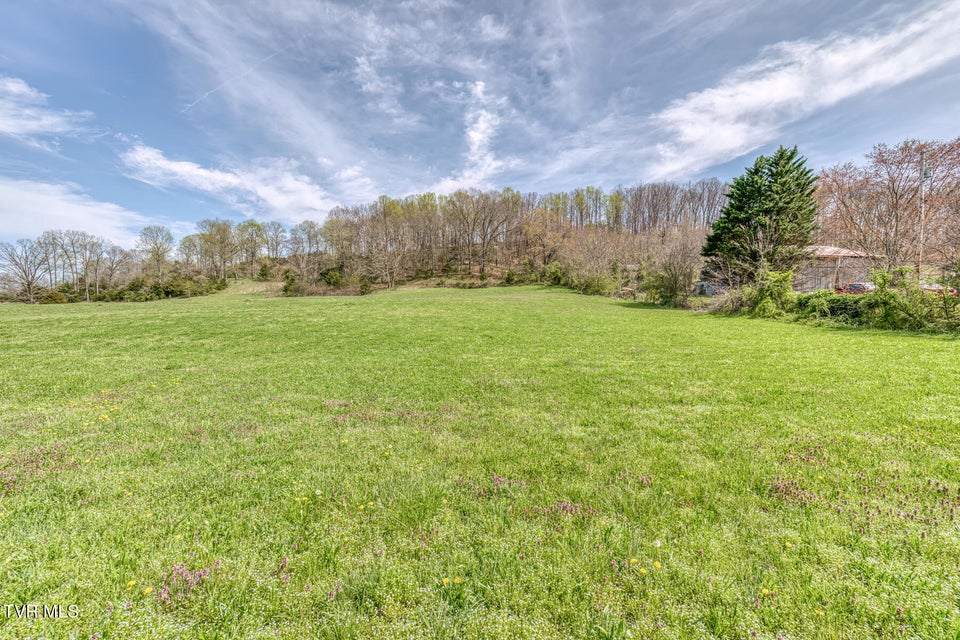 Photo #15: 138 Baskett Road