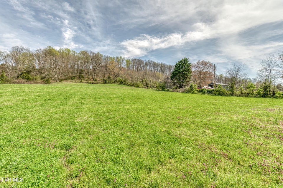 Photo #16: 138 Baskett Road
