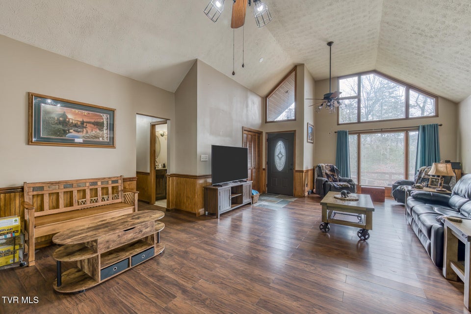 Photo #3: 871 Mountain View Road