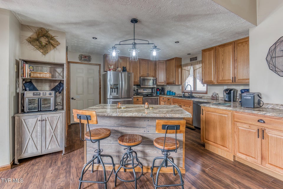 Photo #10: 871 Mountain View Road
