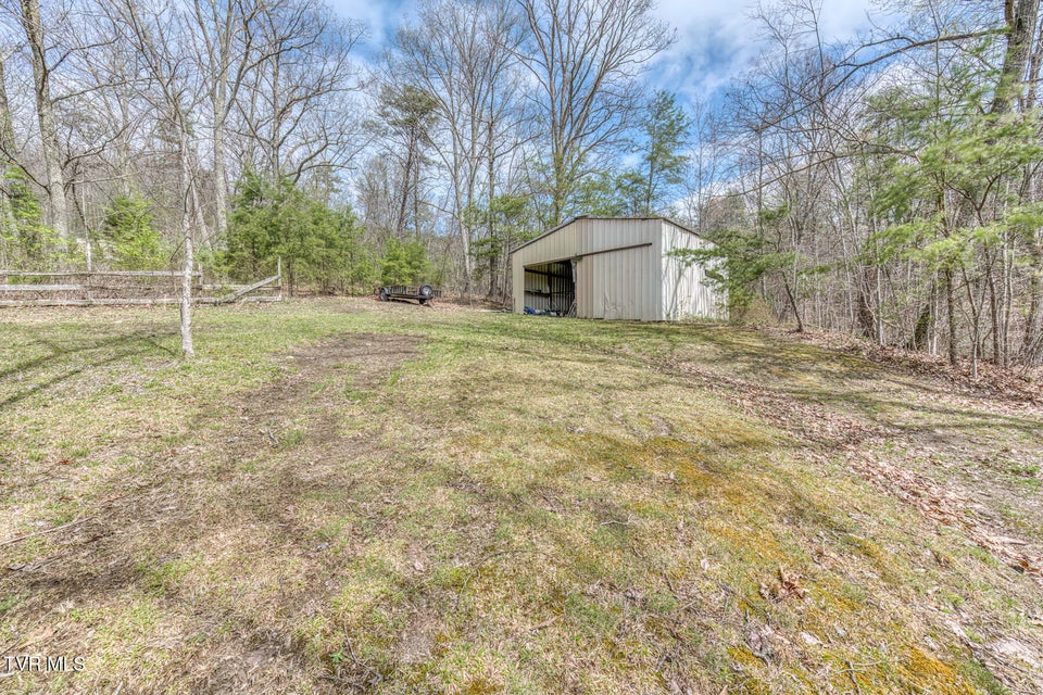 Photo #32: 871 Mountain View Road