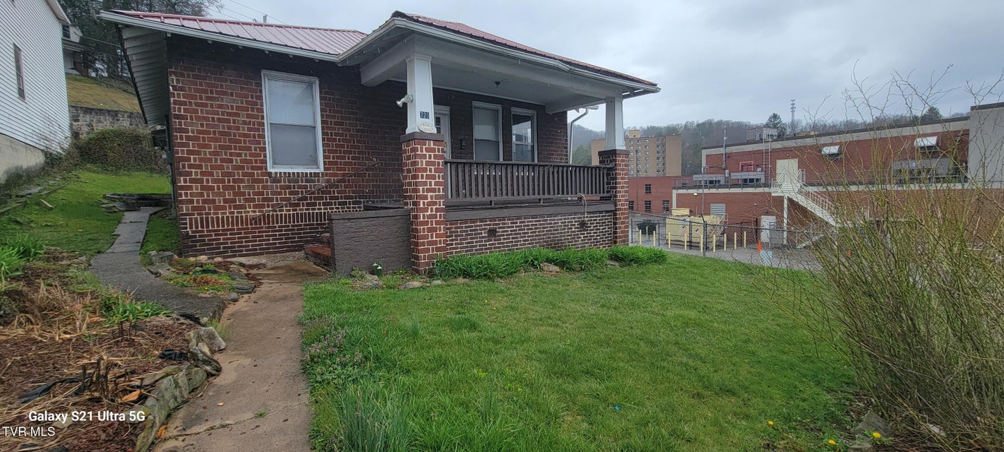 Photo #2: 726 Virginia Ave Avenue