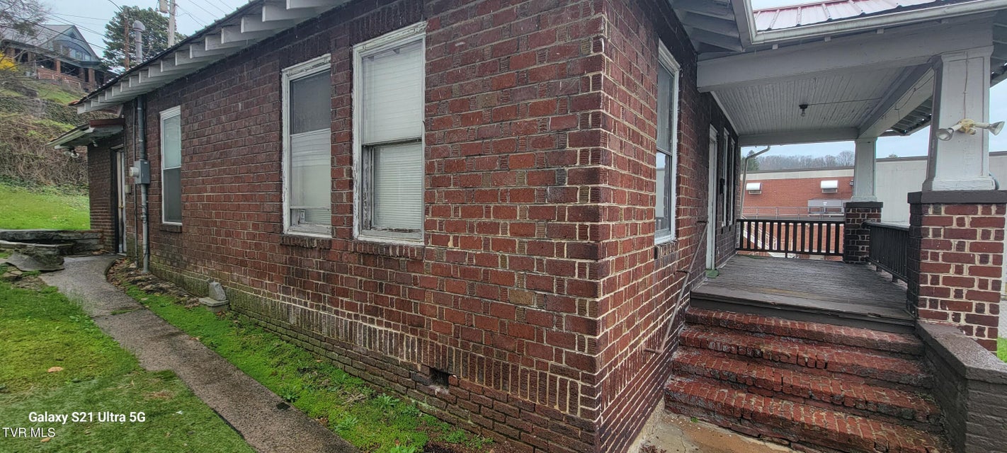Photo #3: 726 Virginia Ave Avenue