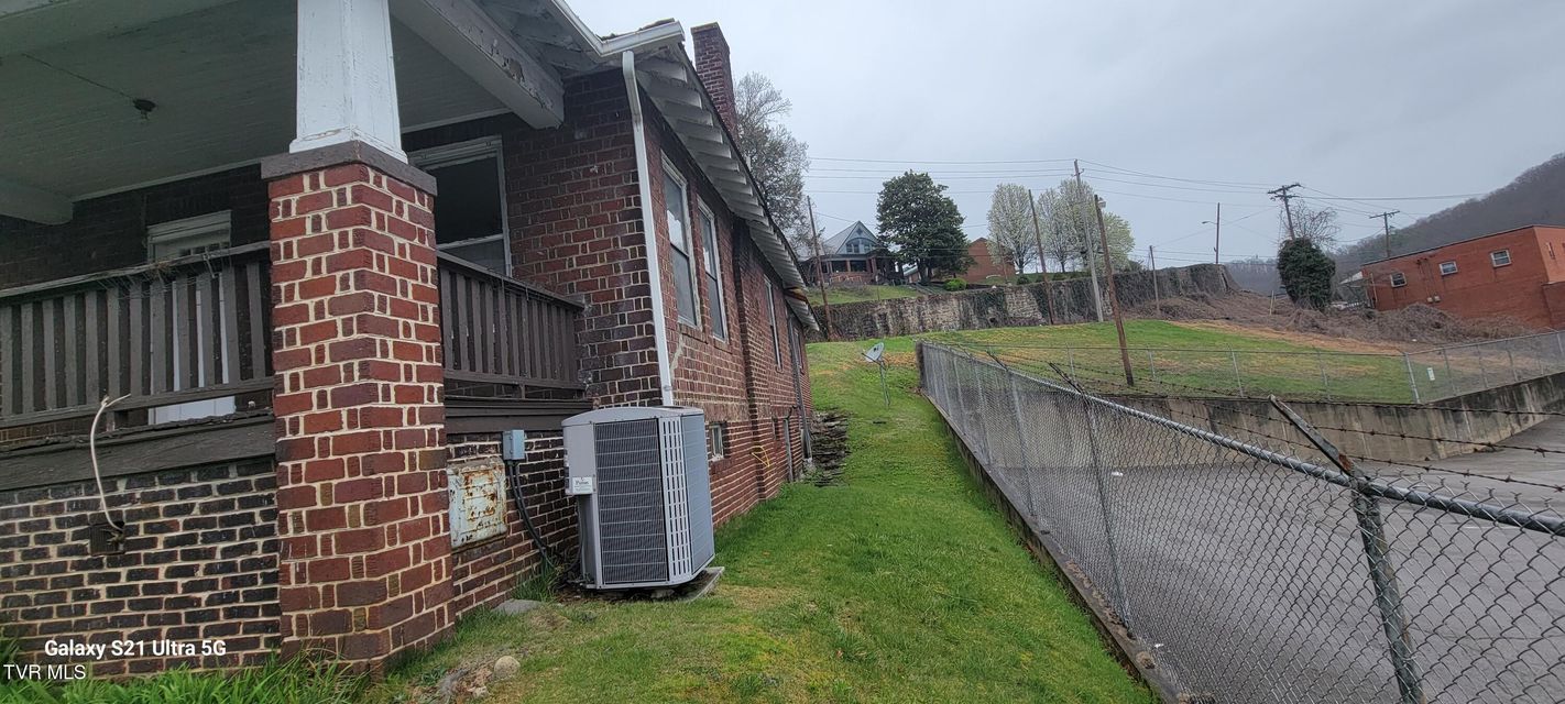 Photo #5: 726 Virginia Ave Avenue