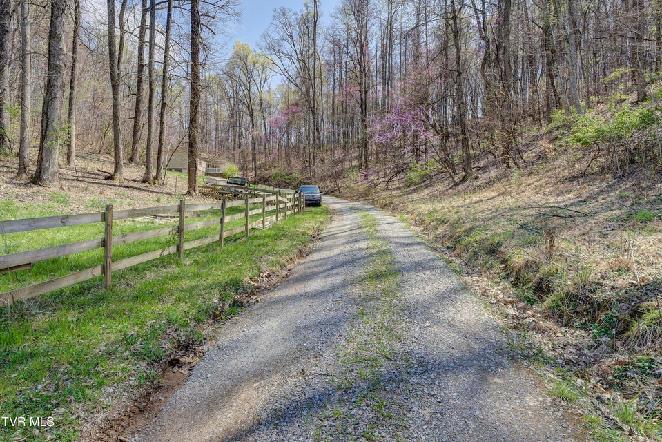 Photo #49: 131 Pheasant Hollow Lane