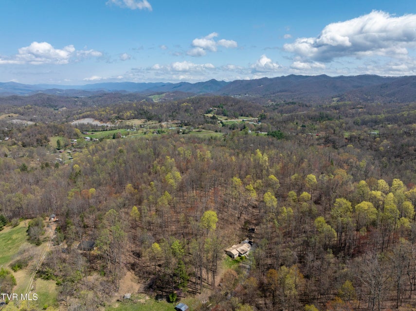 Photo #56: 131 Pheasant Hollow Lane