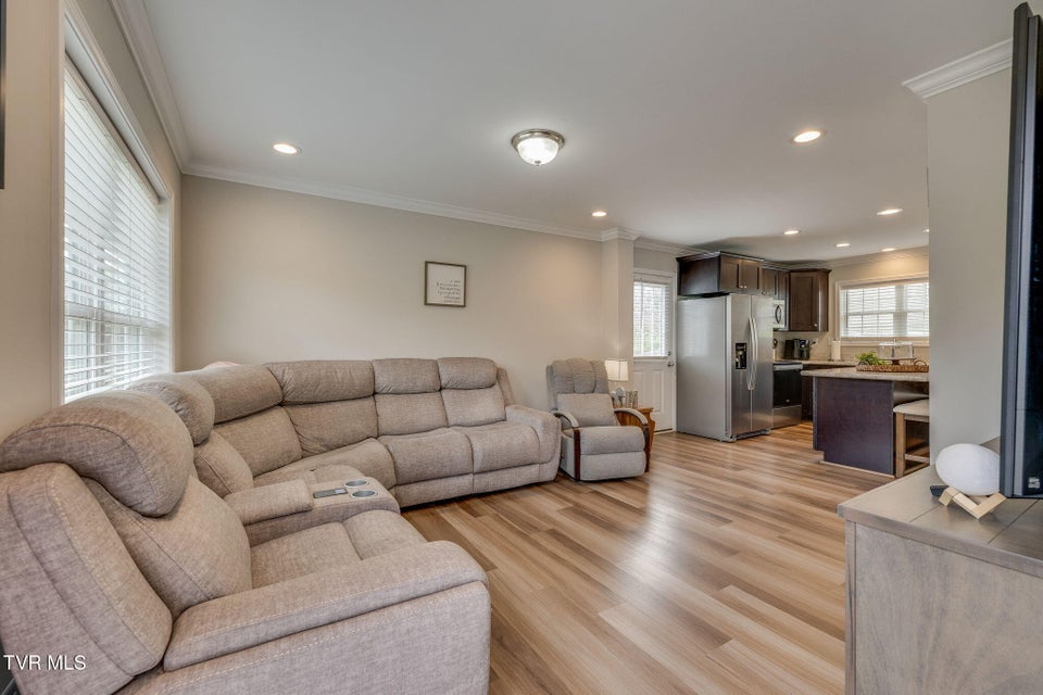 Photo #5: 5438 Orebank Road