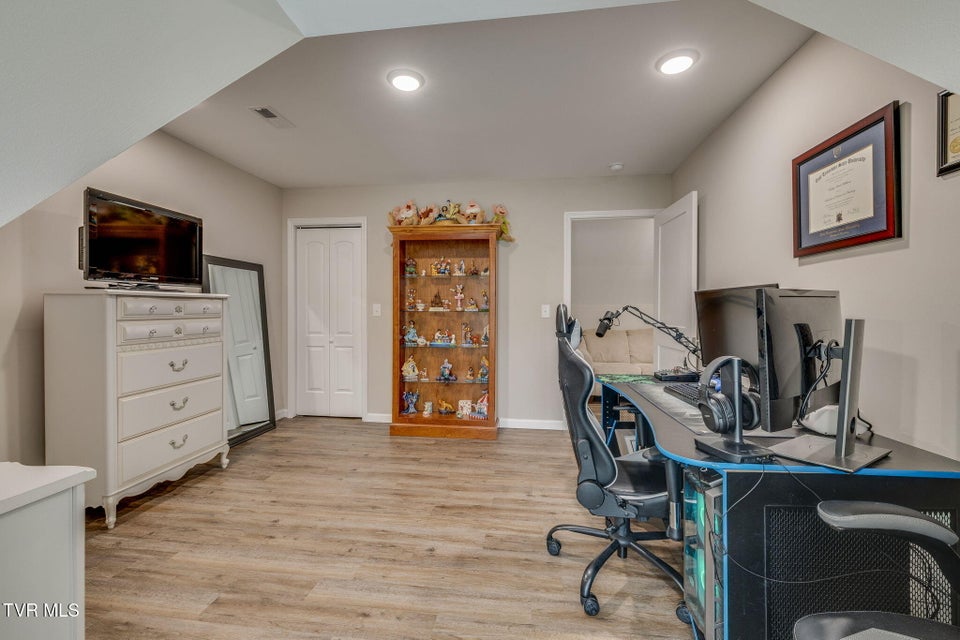 Photo #17: 5438 Orebank Road