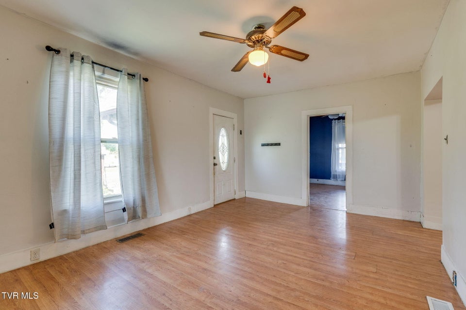 Photo #6: 201 Rosewood Street