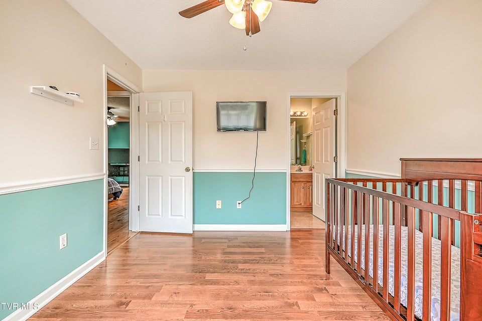 Photo #22: 813 Fain Avenue