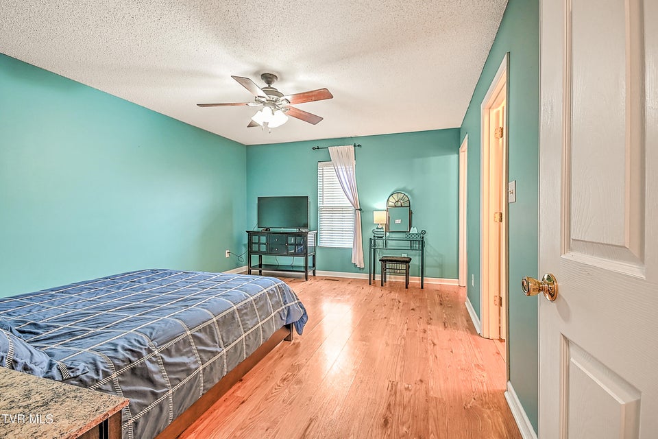 Photo #15: 813 Fain Avenue