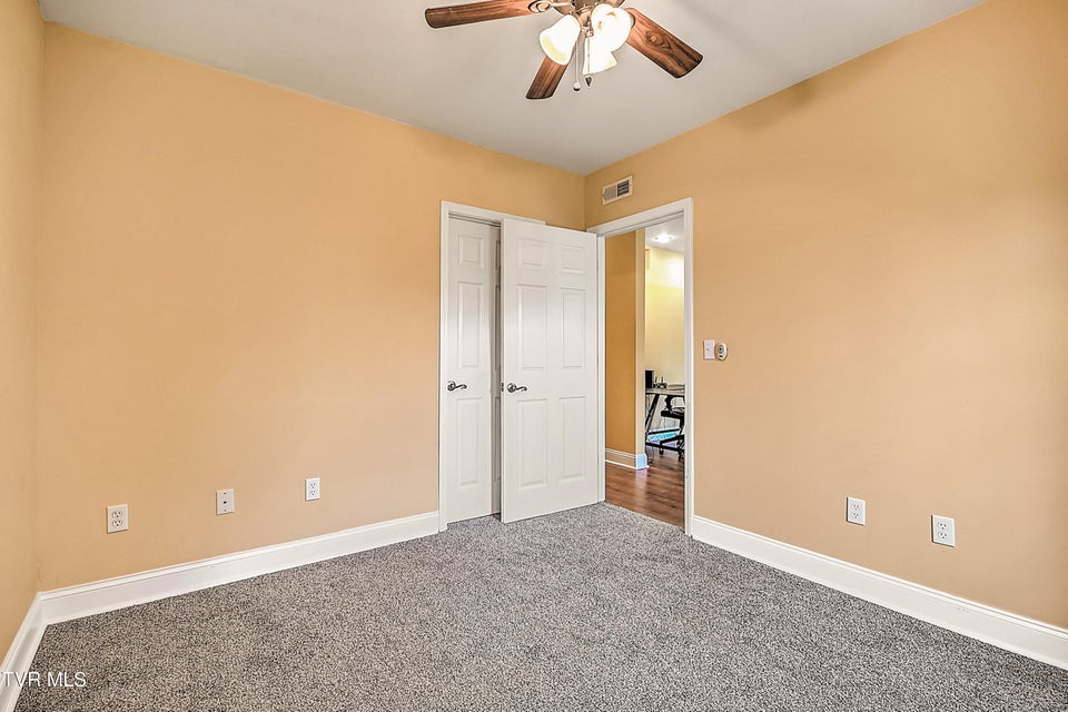 Photo #29: 813 Fain Avenue