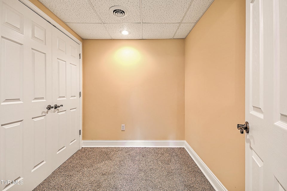 Photo #30: 813 Fain Avenue