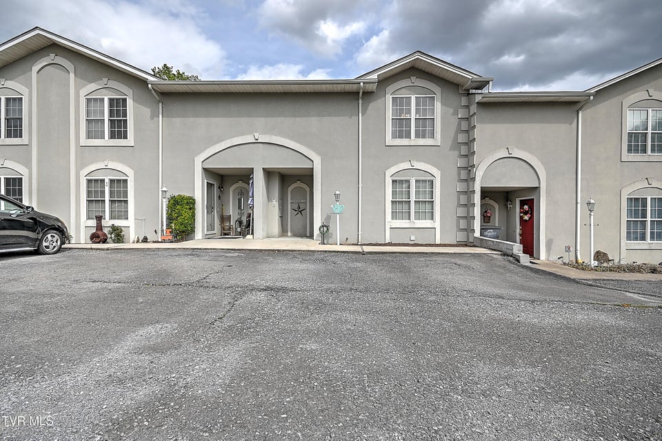 Photo #39: 813 Fain Avenue
