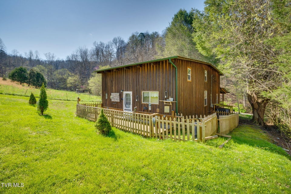 Photo #5: 205 Helton Hollow Road