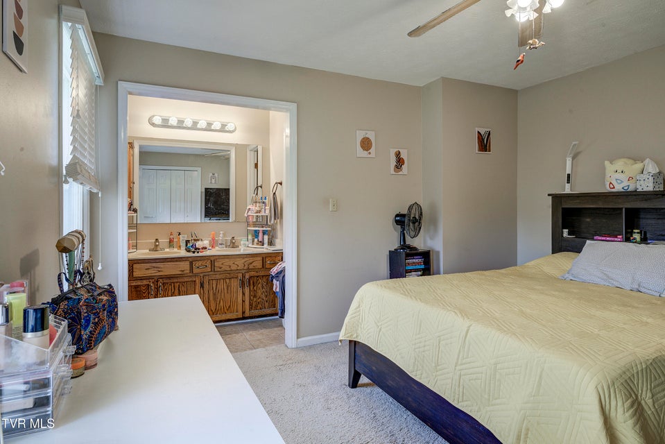 Photo #17: 2205 Greenbriar Circle