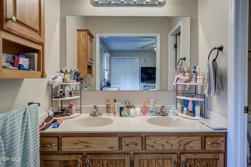 Photo #18: 2205 Greenbriar Circle