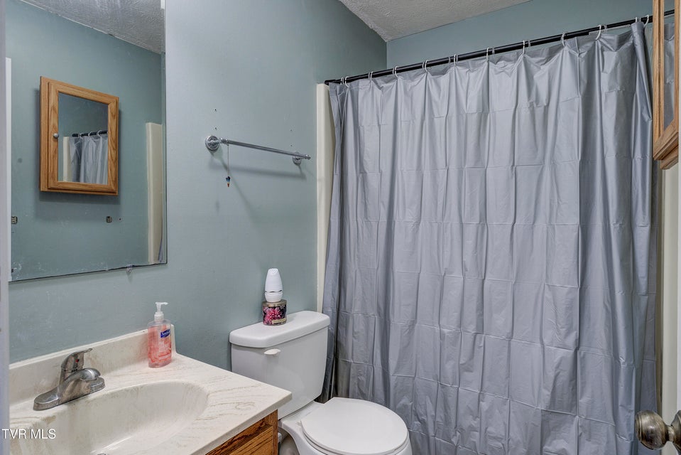 Photo #23: 2205 Greenbriar Circle