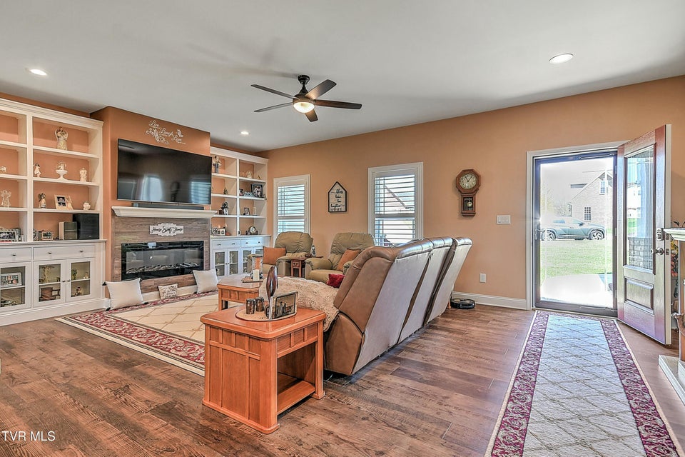 Photo #6: 112 Chandler Circle