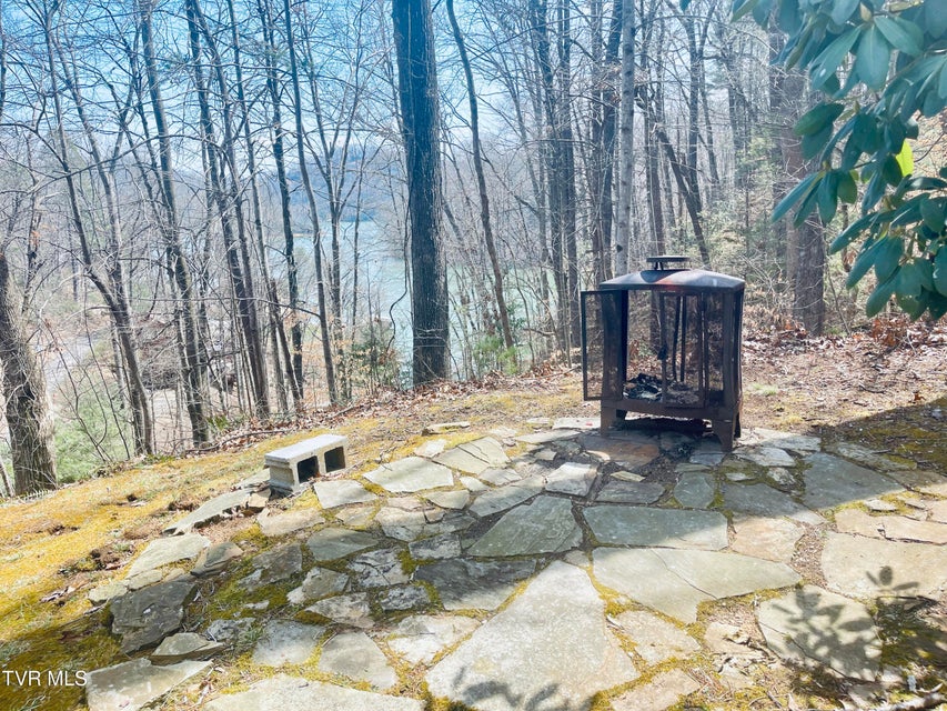 Photo #10: 236 Lakeside Drive
