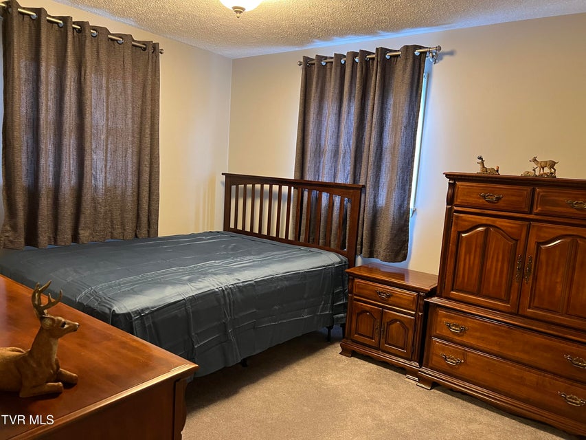 Photo #5: 648 Blanton Avenue